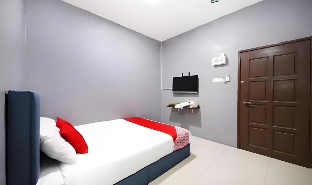 Hotel Iskandar Seri Iskandar Zewnętrze zdjęcie