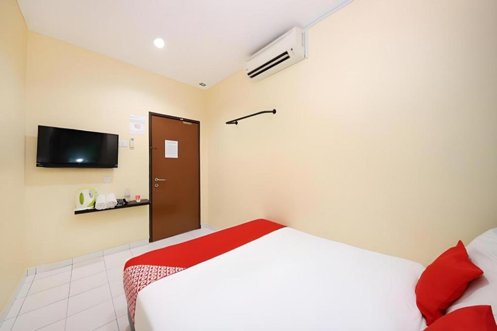 Hotel Iskandar Seri Iskandar Zewnętrze zdjęcie